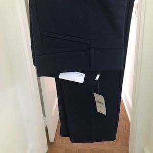 Loft. Size 4P Marisa Fit cropped trousers.